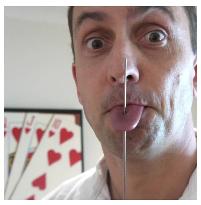 Silicone%20Fake%20Tongue%20Prank%20Magic%20Trick%20Scary%20Funny%20Toy%20-%20Image%208