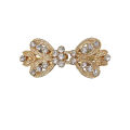 Buckle Women's Waist Fixed Brooch Belt Clip New Sweater Clip Alloy Cloak Buckle Collar Clip Silk Scarf. 