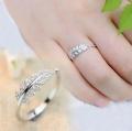 Crystal Finger Ring for Women Love Fashion Jewelry Ring.