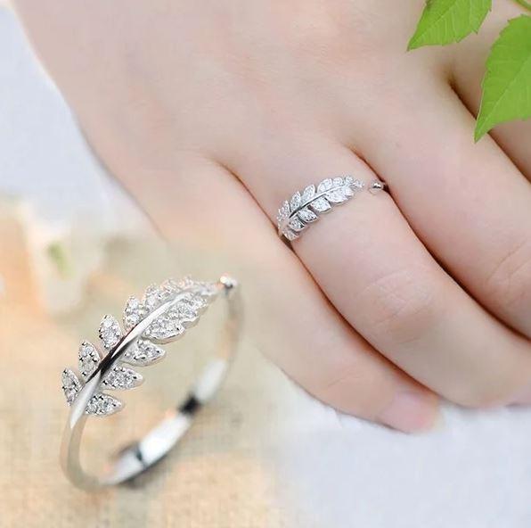 Crystal Finger Ring for Women Love Fashion Jewelry Ring
