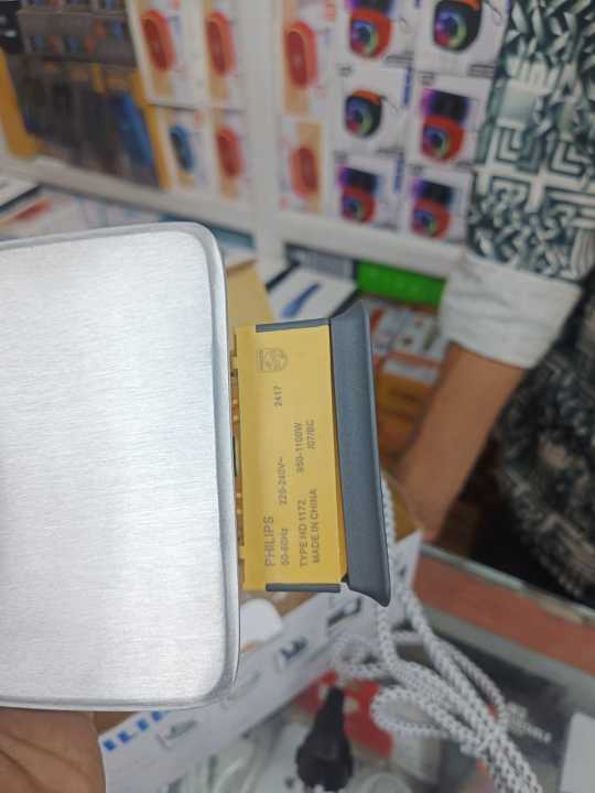 Philips%20HD1172%20Dry%20Iron%20-%201000Watt%20-%20Image%205