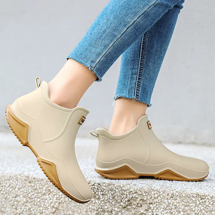 2024%20cross-border%20new%20men's%20rain%20boots%20short%20tube%20outdoor%20motorcycle%20tide%20waterproof%20shoes%20thick-soled%20rubber%20shoes%20women%20-%20Image%208