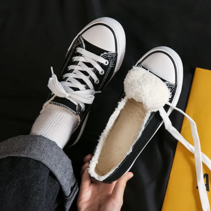 Black%20Canvas%20Shoes%20for%20Female%20Students%20Korean%20Style%20Velvet%20Shoes%20Winter%20Warm%20Cotton-Padded%20Shoes%20for%20Junior%20High%20School%20Students%20Flat%20Non-Slip%20Sneakers%20-%20Image%204