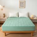 Thick Quilted Bed Cover Mattress Protector Bed Pad Queen King Size Breathable Anti-bacteria Non-slip Mattress Cover Fitted Sheet. 