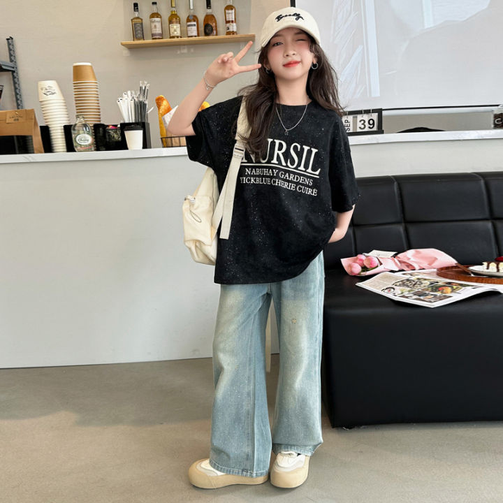 Girls%20Summer%20T-Shirt%20Set%202024%20New%20Western%20Style%20Girls%20Summer%20Dress%20Loose%20Short%20Sleeve%20Kids%20Denim%20Wide-leg%20Pants%20-%20Image%206