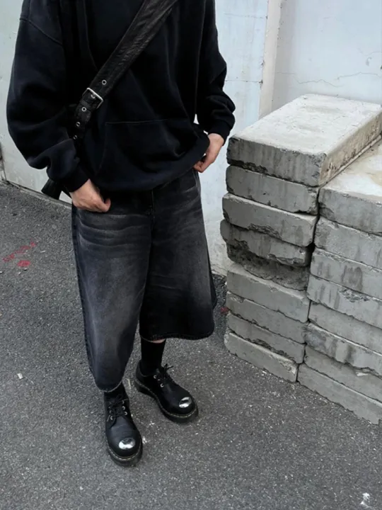 Retro%20Fashion%20Y2k%20Women%20Jeans%20Streetwear%20Jorts%20Brushed%20Black%20Wash%20Cropped%202024%20New%20Baggy%20Wide%20Leg%20Frayed%20Denim%20Short%20Pants%20-%20Image%205