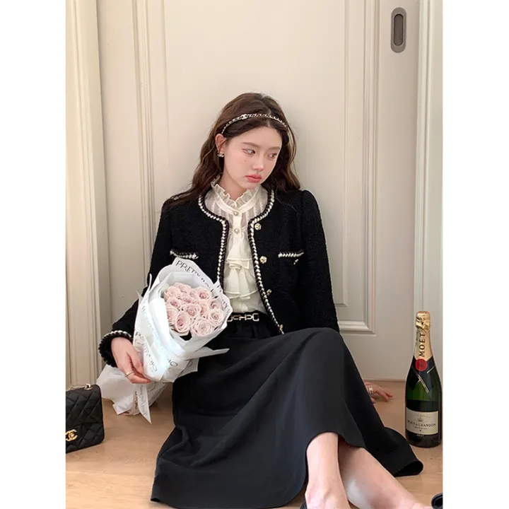 Vintage%20Cropped%20Tweed%20Jackets%20Women%20Elegant%20Black%20Thicken%20Coat%20Korean%20Single%20Breasted%20Blazer%20Casual%20Warm%20Short%20Outerwear%20Tops%20-%20Image%204