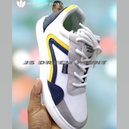 Js%20New%20Collection%20Stylish%20And%20Fashionable%20Exclusive%20Sneakers%20Converse%20For%20Men%20-%20Step%20Out%20In%20Style%20With%20These%20Fashionable%20Sneakers%20From%20Js%20New%20Collection%20-%20Image%202