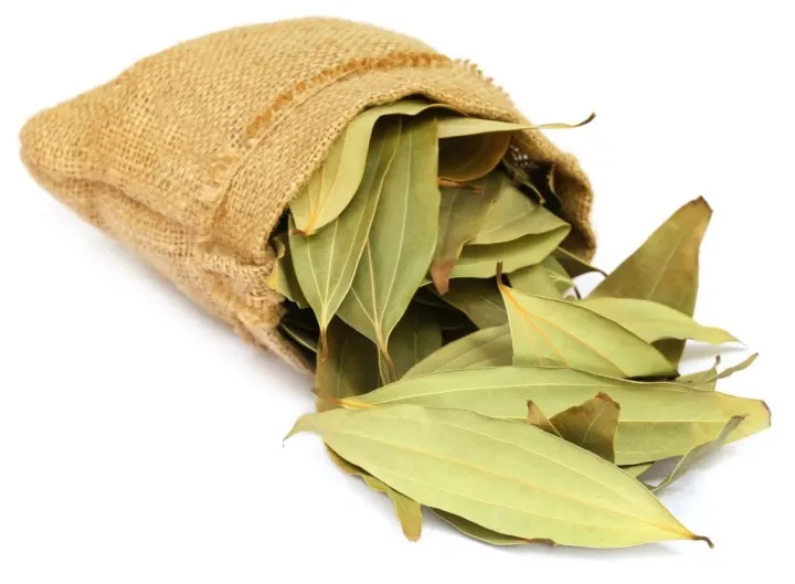 Savor%20the%20Essence:%201kg%20of%20Bay%20Leaves%20for%20Gourmet%20Cooking%20-%20Image%202