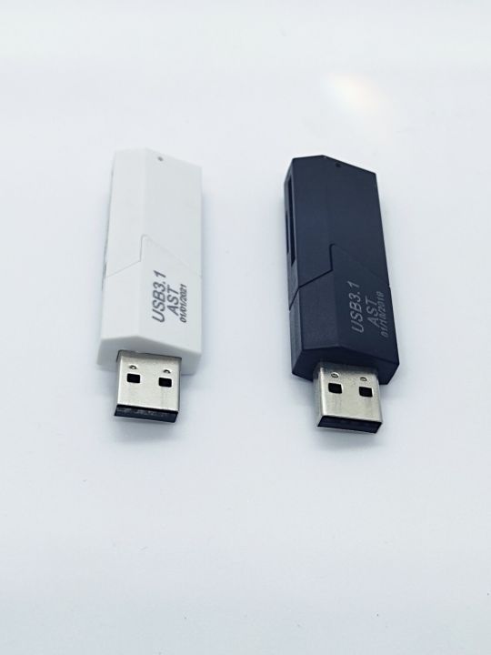 High%20Speed%20Memory%20Card%20Reader%20Usb%203.0%20Color%20Black-White%20-%20Image%203