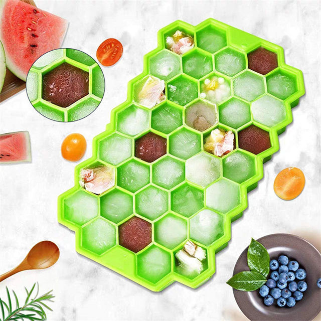 Silicone%20Ice%20Cube%20Trays%20with%20Lids%20%E2%80%93%20Fruit-Infused%20Freezer%20Molds%20for%20Ice,%20-%20Image%206