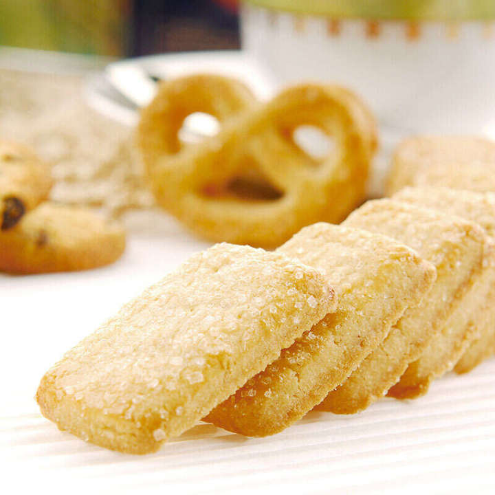 Danisa%20Indonesia%2072g%20Cookies%20Denmark%20Crown%20Gift%20Snack%20Wedding%20Cake%20-%20Image%203