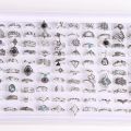 Pack of 30pieces Women's Fashion Bohemia Flower Animal Leaf Love Snake Crown Diy Jewelry Finger Rings Mix Different Style.
