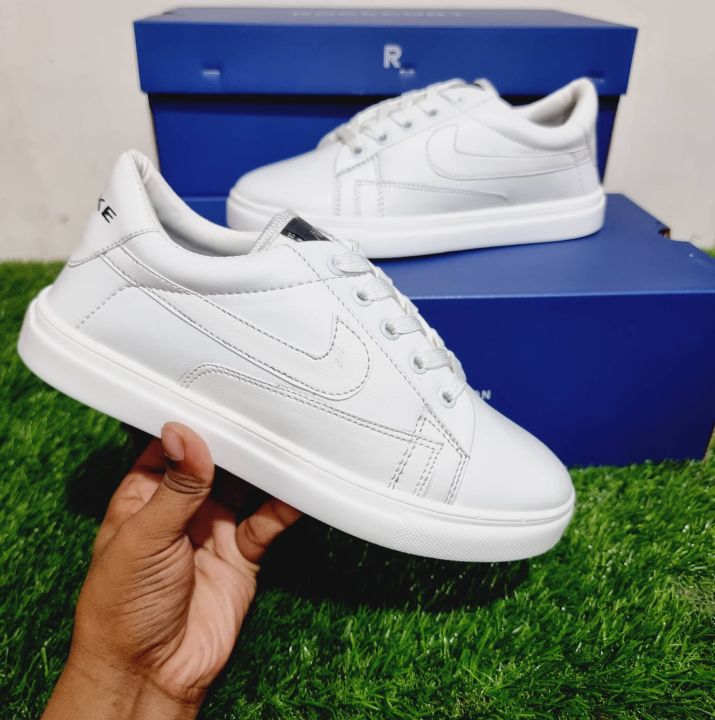 New%20Collection%20Better%20Choice%20Stylish%20and%20Fashionable%20Exclusive%20Sneakers%20Converse%20for%20Men%20-%20Juta%20by%20Nayeem%20Fashion%20World%20-%20Image%202