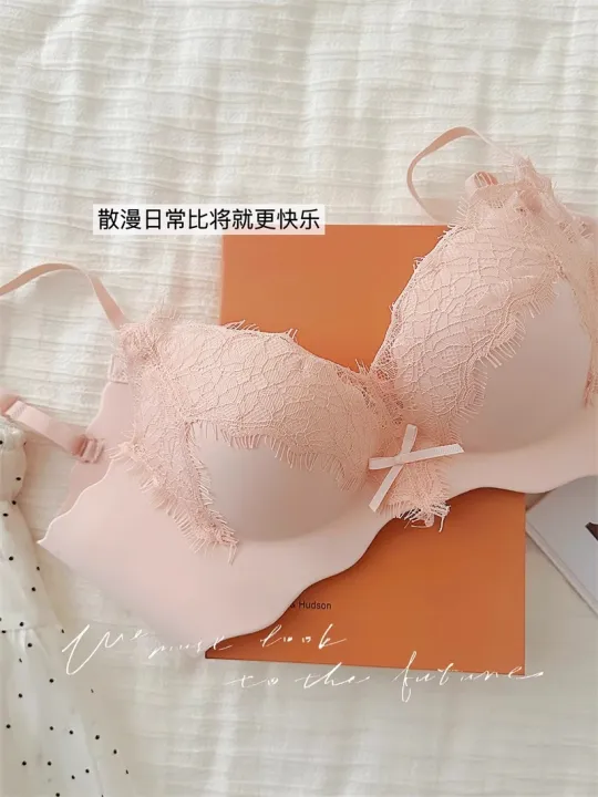 Khapsu%20Premium%20Quality%20China%20women%20and%20girls%20padded%20soft%20and%20comfortable%20Bra%20-%20Image%202