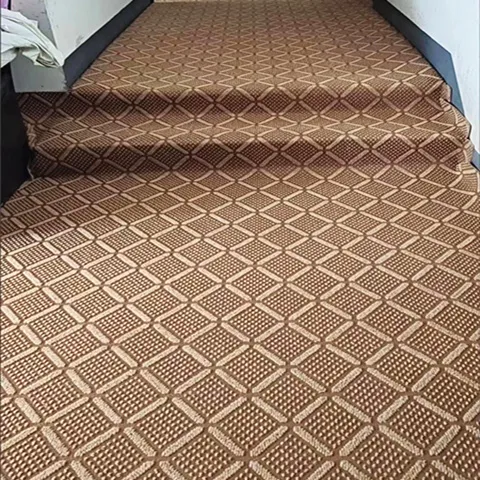 Gray%20carpet%20living%20room,%20commercial%20staircase,%20movable%20wear-resistant%20floor%20mat,%20bedroom,%20large%20area,%20full%20floor,%20office%20full%20gold%20-%20Image%207