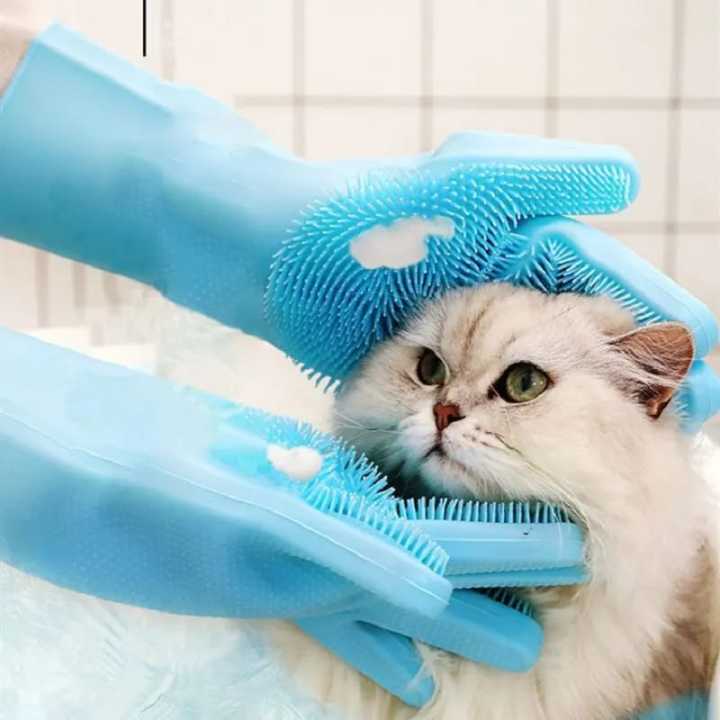 Pet%20Grooming%20Gloves%20for%20Bathing%20and%20Hair%20Removal,%20Dogs%20and%20Cats%20Bath%20Shampoo%20Brush,%20Soft%20and%20Durable%20Silicone%20Scrubber%20Glove%20for%20Pets%20Shower%20Like%20Horse,%20Dog%20and%20Cat%20-%20Image%202
