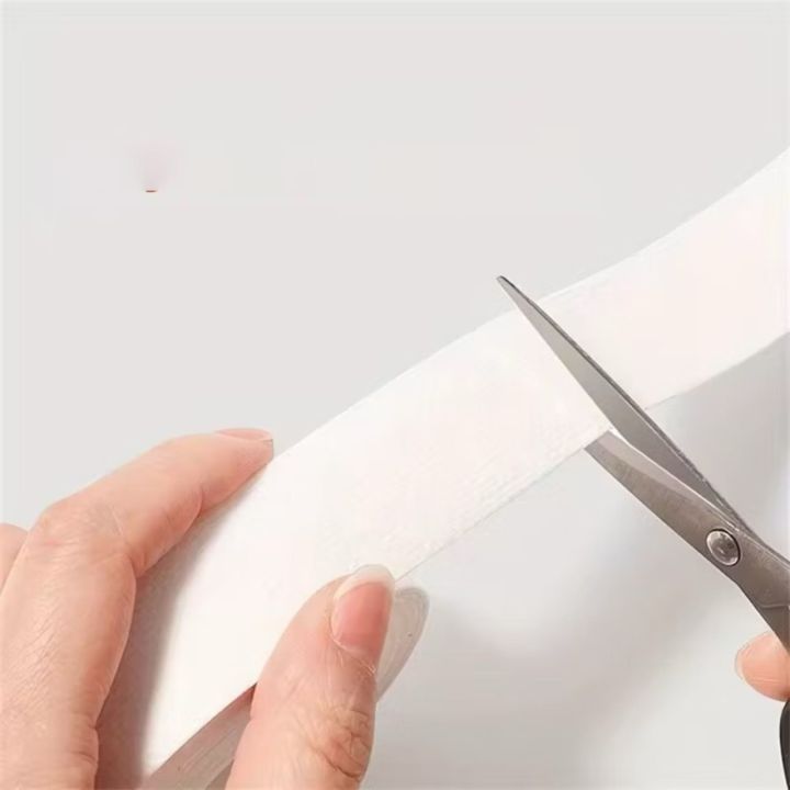 Self-Adhesive%20Neck%20Liner%20Pads%20Disposable%20Collar%20Protector%20Sweat%20Pads%20Comfortable%20Shirt%20Collar%20Protector%20Rolls%20-%208%20Meters%20-%20Image%206