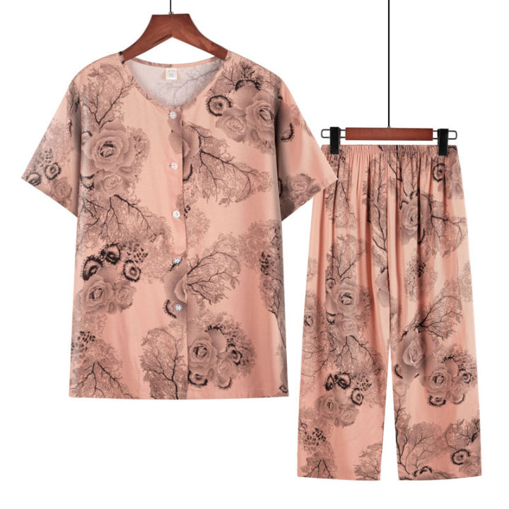 Middle-aged%20and%20elderly%20cotton%20silk%20pajamas,%20women's%20summer%20thin%20short-sleeved%20two-piece%20suits,%20summer%20cotton%20cotton%20silk%20home%20clothes%20can%20be%20worn%20outside%20-%20Image%206