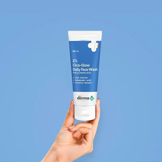 The%20Derma%20Co%202%25%20Cica-Glow%20Daily%20Face%20Wash%20-%20100ml%20-%20Image%202
