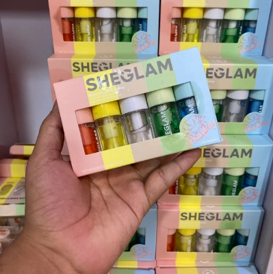 Sheglam%20Jelly%20Wow%20Hydrating%20Lip%20Oil%20Moisturizing%20Plumping%20Lip%20Gloss%205%20Pcs%20Set%20-%20Image%204