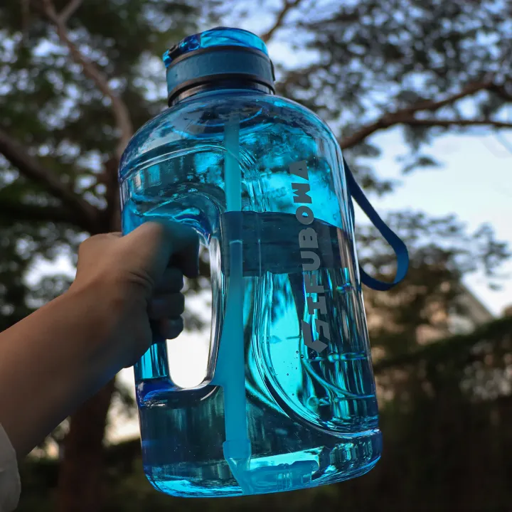 3%20Liter%20Water%20Bottles%20with%20Times%20to%20Drink%20Motivational%20Straw%20Sports%20Big%20Jug%20with%20Handle%20Leak%20Proof%20BPA%20Free%20for%20Men%20and%20Women%20-%20Image%202