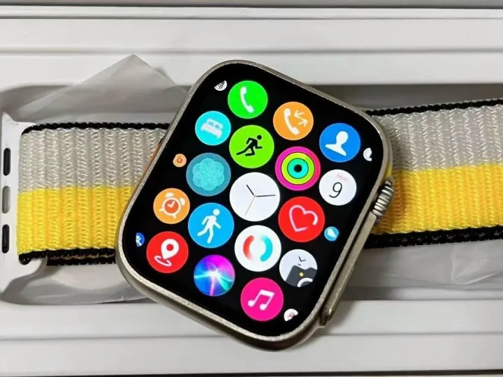 H10%20Ultra%20Smart%20Watch%20-%20Image%203