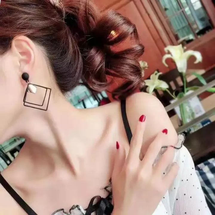 Korean%20Geometric%20Earrings%20for%20Women,%20Jewelry%20Long%20Matte%20Pendant%20Ear%20Rings%20for%20Girl,%20Elegant%20Earrings%20Female%20for%20Party,%20Dating,%20Weddings,%20Ceremony,%20Birthday%20Gift%20-%20Image%202