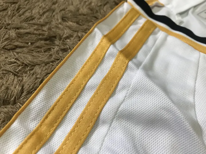 Real%20Madrid%20Home%20Jersey%2023/24%20Fan%20Version%20Short%20Sleeves%20Football%20Jersey%20-%20Real%20Madrid%20Jersey%20-%20Image%206
