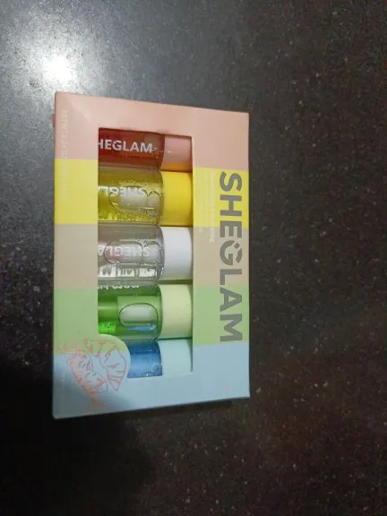 Sheglam%20Jelly%20Wow%20Hydrating%20Lip%20Oil%20Moisturizing%20Plumping%20Lip%20Gloss%205pcs%20Set%20-%20Image%204