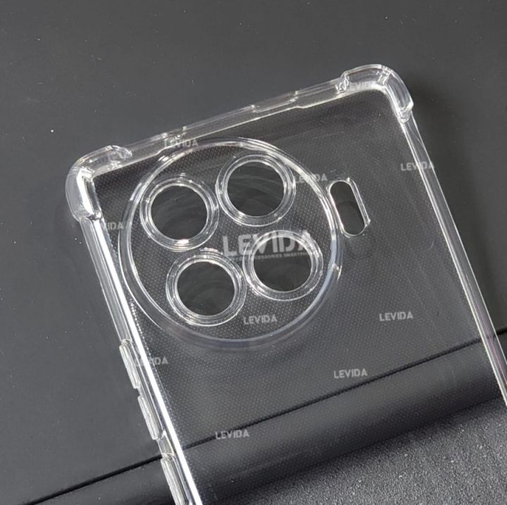 Tecno%20Spark%2020%20Pro%20Plus%20TPU%20Back%20Cover%20Shockproof%20Silicone%20Bumper%20-%20Transparent%20-%20Image%204