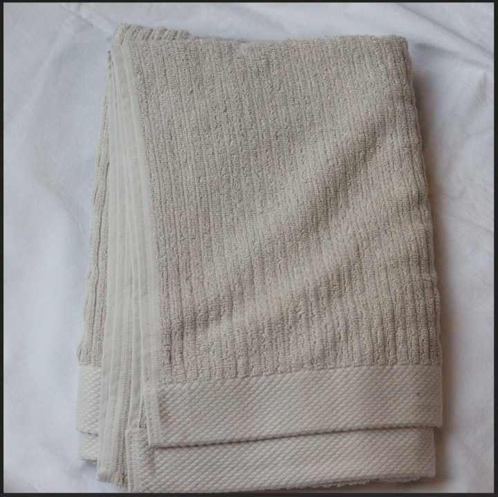 Soft%20Linen%20100%25%20Cotton%20Jumbo%20Large%20Bath%20Towel%20-%2028%20in%20by%2058%20inch%20Cotton%20Bath%20Towel%20-%20Image%207
