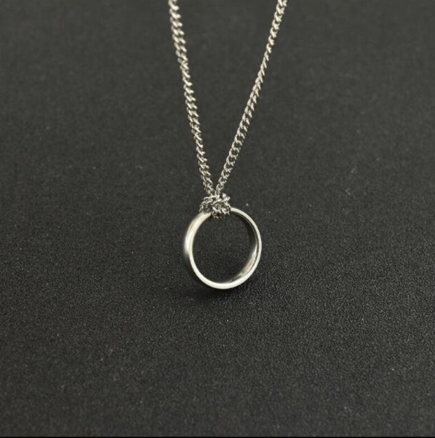 Simple%20Necklace%20With%20Finger%20Ring%20Men's%20Plain%20Color%20Necklace-%20Fashion%20Chain%20-%20Image%202