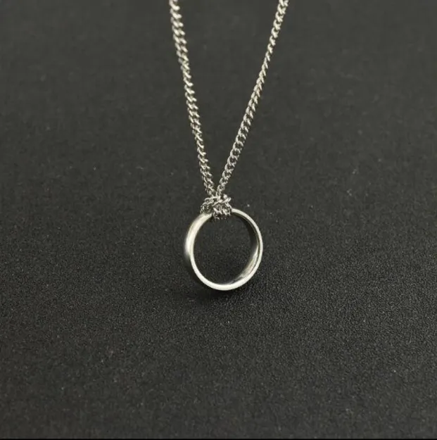 Simple%20Necklace%20With%20Finger%20Ring%20Men's%20Plain%20Color%20Necklace-%20Fashion%20Chain%20-%20Image%202