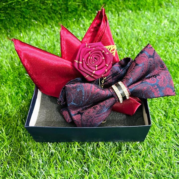 Crystal%20Wedding%20Bow%20Tie%20With%20Lapel%20Pin%20&%20Pocket%20Squre%20-%20Image%202
