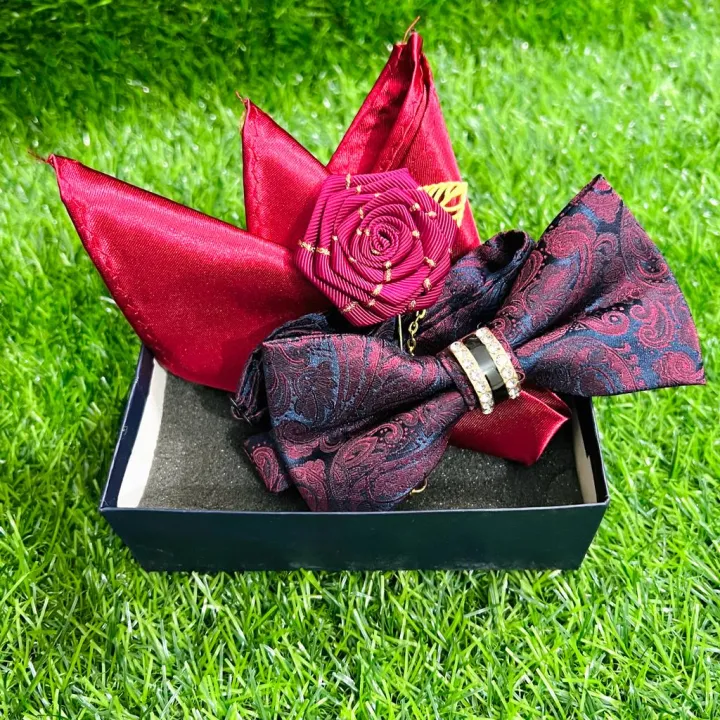 Crystal%20Wedding%20Bow%20Tie%20With%20Lapel%20Pin%20&%20Pocket%20Squre%20-%20Image%202
