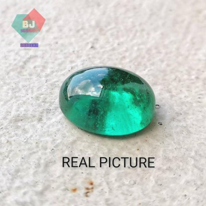 Russian Emerald Stone Oval Flat Bottom Transculent