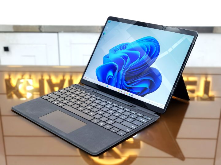 icrosoft%20Surface%20Pro%208%20-%2013"%20(Black)%20Core%20i5-1145G7%201024/16%2013"%20(2880x1920)%20G.Touch%20%7C%20120Hz%20With%20Surface%20Detachable%20Keyboard%20&%20Stylus%20-%20Image%205