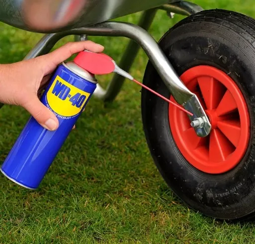 WD-40%20Multi-Use%20Product%20382ml%20(Rust%20Cleaner,%20Corrosion%20Inhibitor,%20Lubricant%20&%20Penetrant)%20-%20Image%203