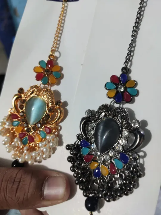 Indian%20Tikli%20Metal%20Jewelry%20for%20Women%20Vintage%20Style%20Fashion%20Accessory%20-%20Image%205