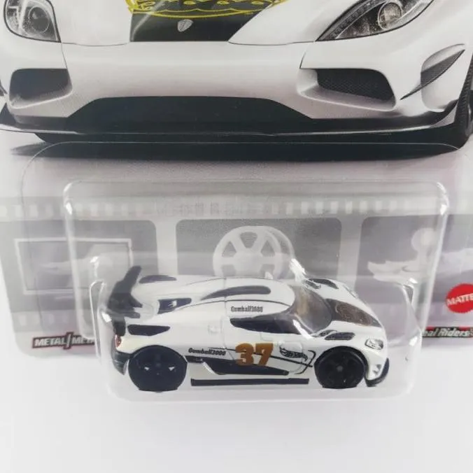 Hotwheels%20Premium%20Koenigsegg%20Agera%20R%20(White)%201:64%20Scale%20-%20Image%204
