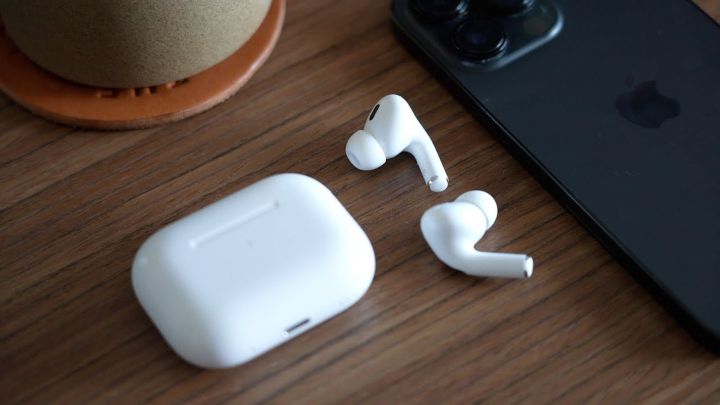 AirPods%20Pro%20first%20Generation%20%20specials%20edition%20Replica%20Bluetooth%20Earbuds%20-%20Image%207