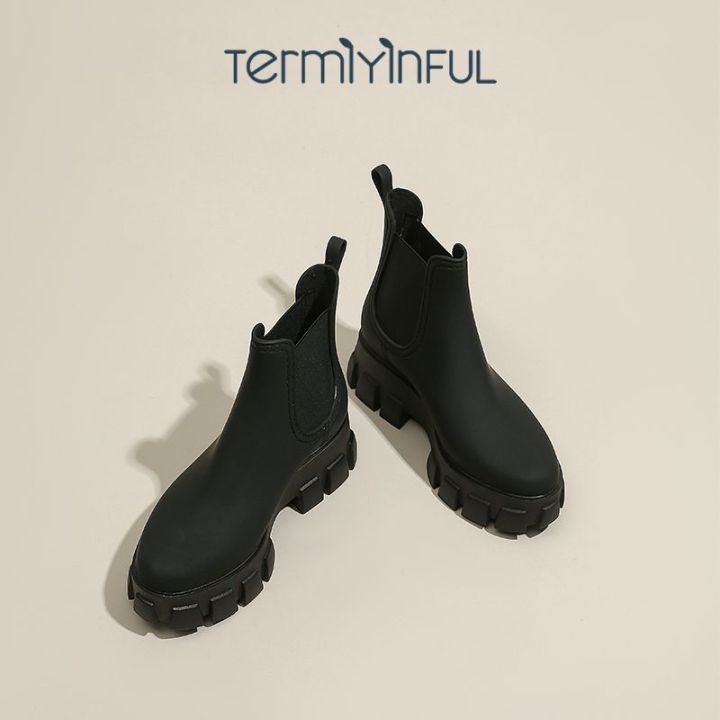 Rain%20Boots%20Female%20Online%20Influencer%20Thick-Soled%20Rain%20Boots%20Thickening%20and%20Wear-Resistant%20Waterproof%20Rubber%20Shoes%20Dr.%20Martens%20Boots%20Women%20Fashion%20British%20Style%20Short%20Non-Slip%20-%20Image%206