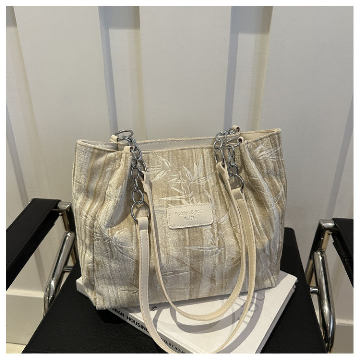Aesthetic%20personality%20fashion%20tote%20bag%20women's%202024%20summer%20new%20large-capacity%20commuting%20versatile%20shoulder%20bag%20trendy%20women's%20bag%20-%20Image%206