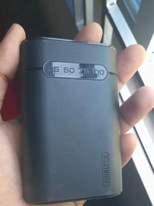 KINGLEEN%20Smart%20Power%2010000mAh%20USB%20Power%20Bank%20Portable%20Charger%20-%20Image%203