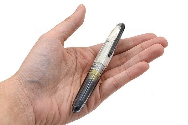 PETIT%20SPN-20F-B%201%20Small%20Sized%20Black%20Fountain%20Pen%20(With%20Refill)%20-%20Image%202