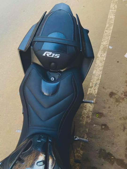 Yamaha%20r15v3%20blue%20modified%20seat%20cover%20-%20Image%203