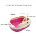 Cat Litter Box With Scoop. 