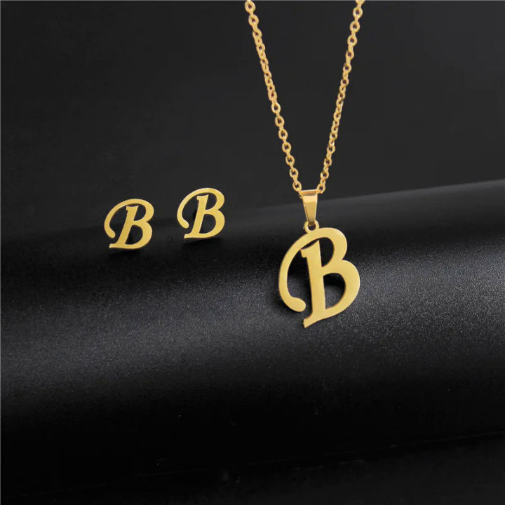 New%20Simple%20Gold%20Color%20A-Z%2026%20Letters%20Initial%20Pendant%20Necklace%20Set%20for%20Women%20Couple%20Stainless%20Steel%20Alphabet%20Name%20Chain%20Choker%20-%20Image%204
