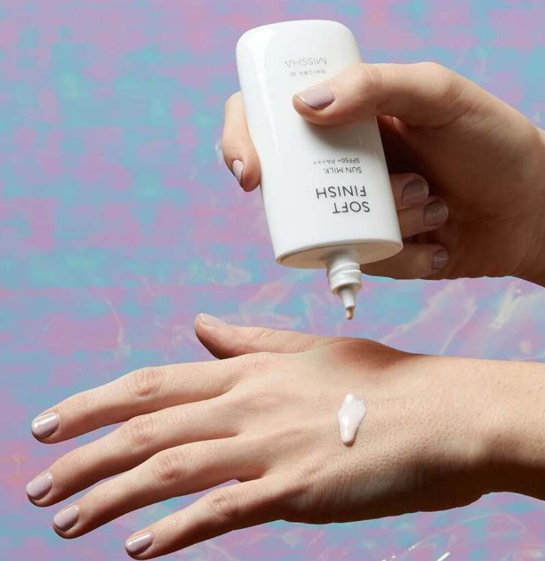 Missha%20All%20Around%20Safe%20Block%20Soft%20Finish%20Sun%20Milk%20SPF50+%20PA+++%20%E2%80%93%2070%20ml%20-%20Image%203